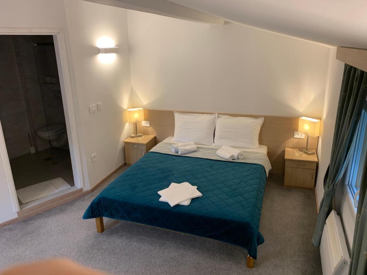 Garni Hotel Vir วรินรัชกา บานยา ภายนอก รูปภาพ